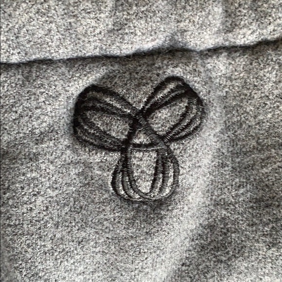 TNA sports wear zip up sweater size Small. - Picture 2 of 4